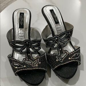 Elegant Black Beaded Women's Shoes